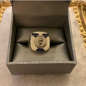 Sterling Silver YALE UNIVERSITY Football Player Signet Ring